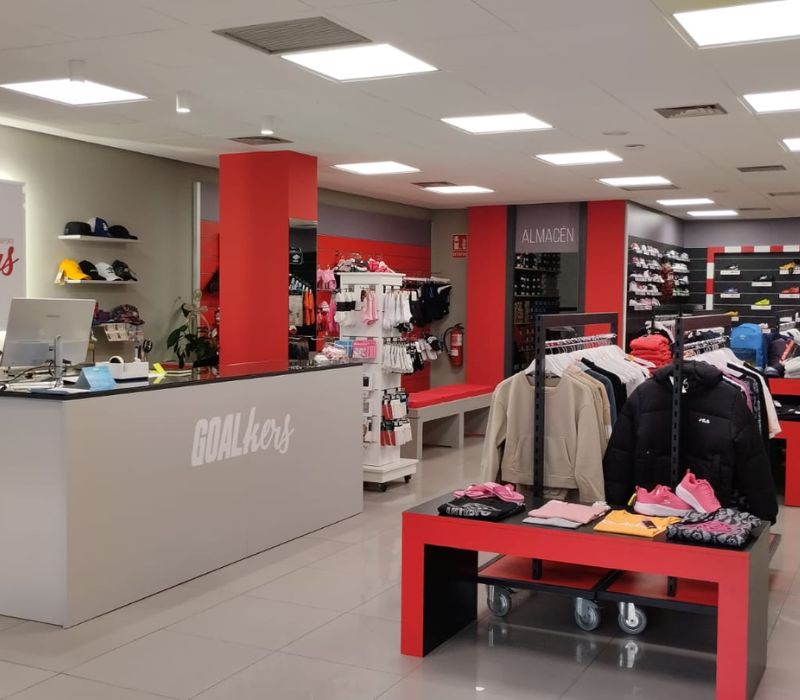 Interior de una tienda GOALkers vinculada al grupo